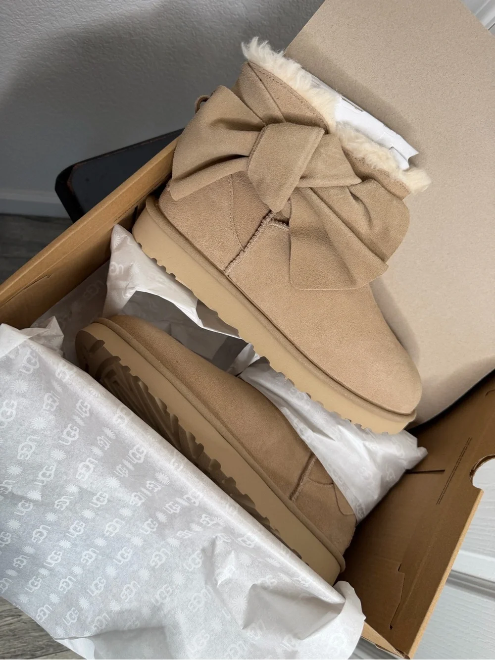UGG Classic Mini Bow
